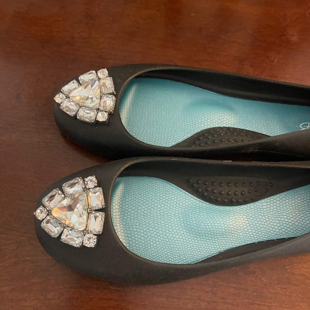 Oka B Womens Black Matte Jelly Flats with Jewel Embellishment NWOB 9 Comfy Glam - Picture 4 of 13